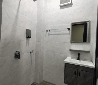 Cherating House | Comfortable Stay at RINA HOMESTAY Kemaman with Pool Access