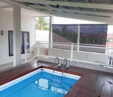 Cherating House | Cozy Rina Homestay in Kemaman with Pool Access