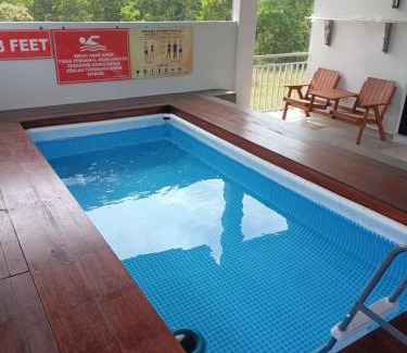 Cherating House | Cozy Rina Homestay in Kemaman with Pool Access