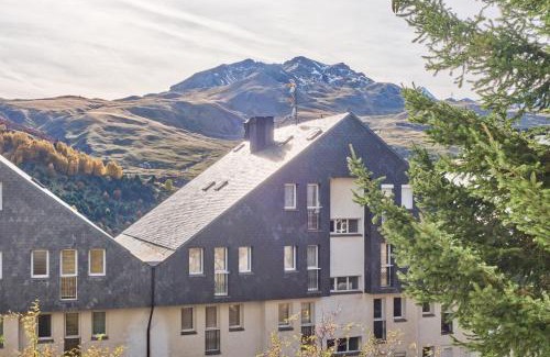 Formigal Apartment | Discover Rincón de Anayet: Family-Friendly & Rated 8/10