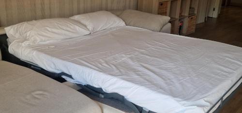 Cenes de la Vega Apartment | Discover Rincón de Bruno y Duque: 9.6/10 Guest Rated Stay
