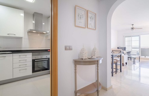 Rincon de la Victoria Apartment | Ideal Vacation Apartment with Pool & Ocean Views near Malaga