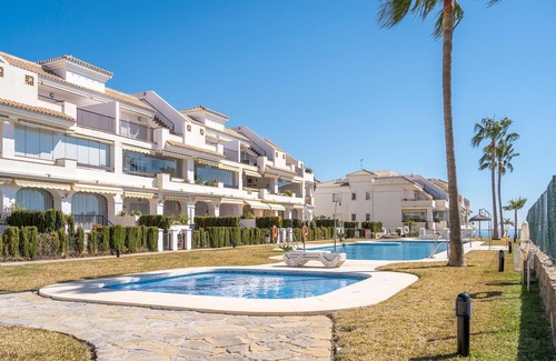Rincon de la Victoria Apartment | Ideal Vacation Apartment with Pool & Ocean Views near Malaga