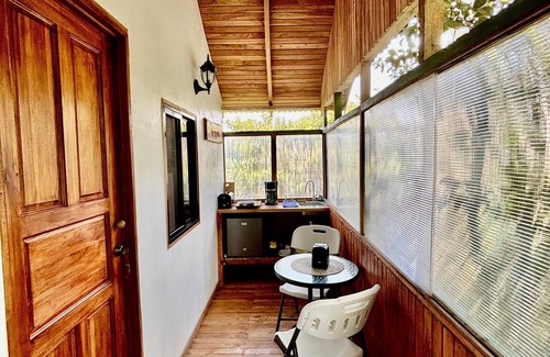Mogote de Bagaces Cabin | Exceptional Rincón De Gaetano: Spa & Family-Friendly Stay