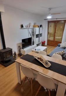 Villanua Apartment | Discover Rincón de Líerde: Family-Friendly with Pool Access