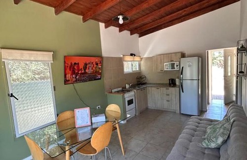 Carpinteria House | "Rincón de Olivos" Alojamiento entero en complejo con piscina