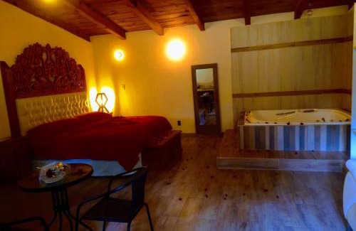 Mazamitla Hotel | Discover Rincón del Bosque: Pool, Hot Tub & 9.4 Rating