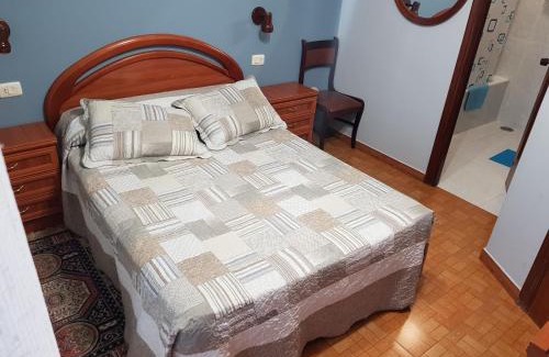 A Carrasca House | Budget-Friendly Stay at Rincón Do Demo with Pool Access