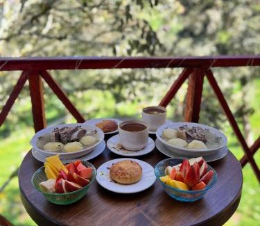 Choachi Bed & Breakfast | Pet-Friendly Rincón Entre Piedras: Family Retreat in Nature