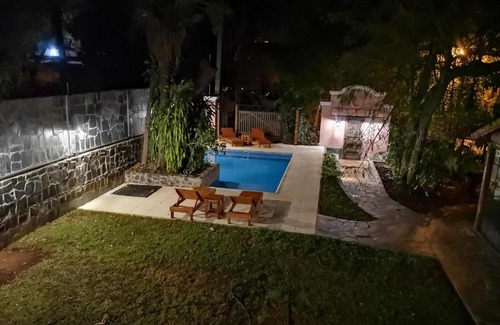 Puerto Iguazu Hotel | Unwind at Rincón Escondido B&B with Pool & Breakfast