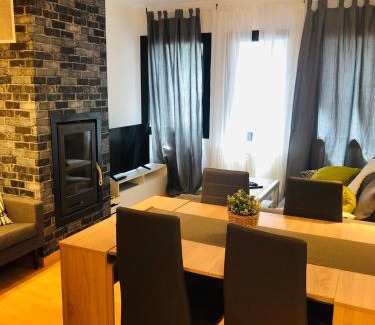 Incles Apartment | Child-Friendly Apartamento Isard - Guest Rated 9/10