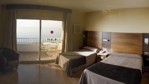 Rincon de la Victoria Hotel | Oceanfront Haven at Rincón Sol - 4-Star Guest Favorite
