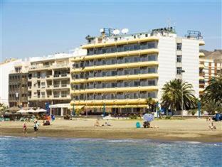 Rincon de la Victoria Hotel | Oceanfront Haven at Rincón Sol - 4-Star Guest Favorite