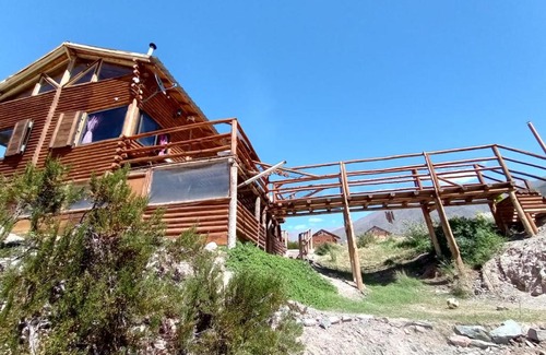 Cuyo Ski Chalet | Discover Rincón Trasandino: Family-Friendly with Pool Access