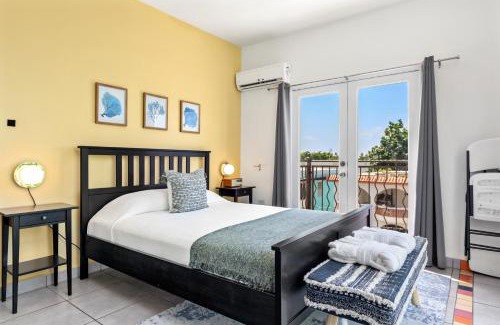 Rincon Hotel | Discover Rincon Plaza Hotel: Oceanfront Getaway Awaits