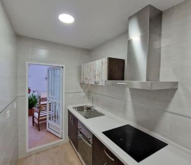 Jaen Apartment | Inviting Rinconcito en el Almendral: Family-Friendly Retreat