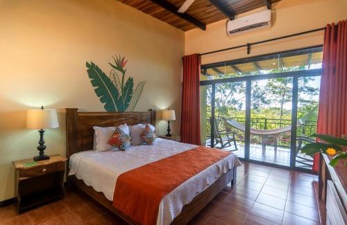 Mogote de Bagaces Hotel | Rinconcito Lodge: Family-Friendly Retreat with Pool & Dining