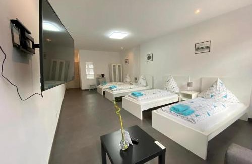 Adenau House | Cozy Ring Home Stay: Family-Friendly Retreat Awaits