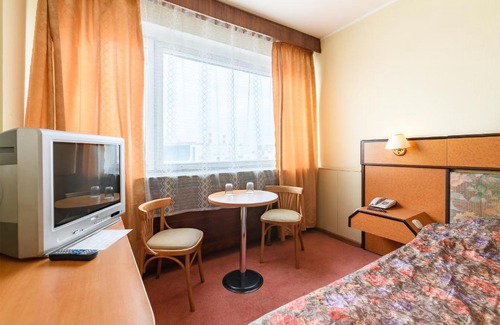 Bulatnikovskoe Hotel | Budget-Friendly Ring-Motel: Pet Friendly & Breakfast Included