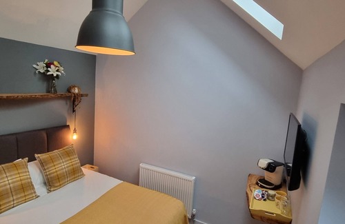 Hinton Blewett Hotel | Guest Rated 10/10: Ring O Bells Hinton Blewett Awaits