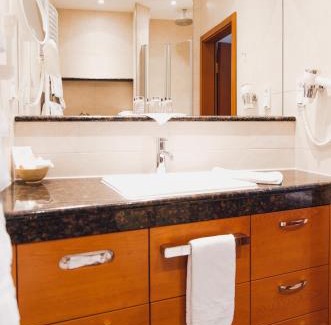 Brochterbeck Hotel | Relax at Ringhotel Teutoburger Wald: Pet-Friendly & Spa