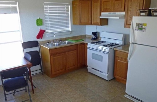 Alpine Cabin | Eco-Friendly Ringtail Cabin: Guest Rated 9.6, Family Ready