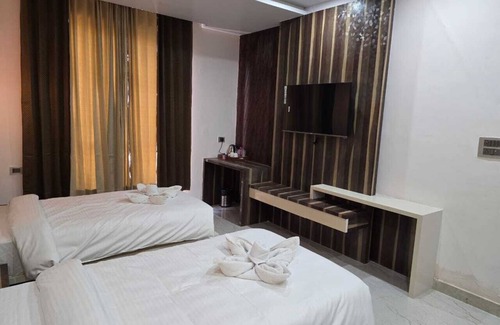 Mughal Sarai Hotel | Ringus Luxury Line