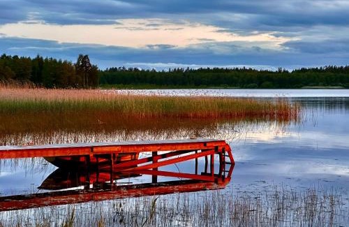 Tavelsas House | Discover Rinkaby Stugområde: Family-Friendly Retreat