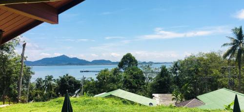 Ko Mook Hotel | Rinna Resort: Guest Rated 9/10 with Breakfast Included