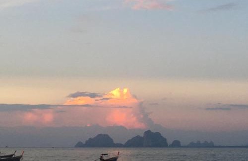 Ko Mook Hotel | Rinna Resort: Guest Rated 9/10 with Breakfast Included