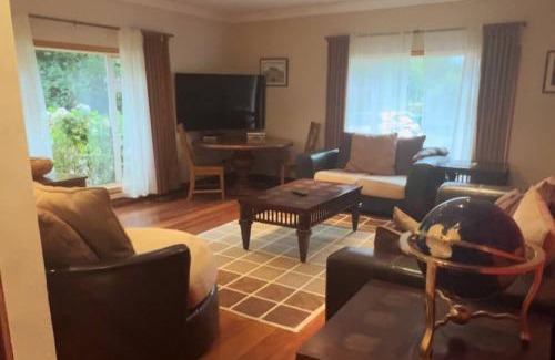 Roscoe House | Rinneen: Family-Friendly Retreat with Hot Tub Access
