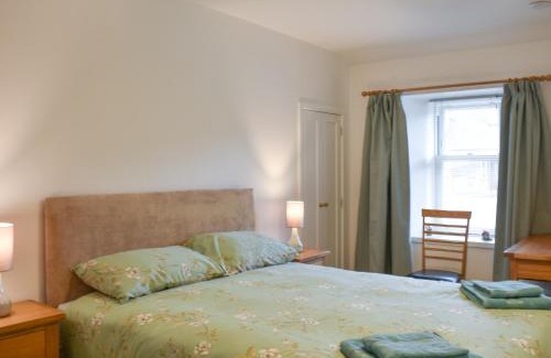Aberlour House | Inviting Rinnes Cottage: Family-Friendly Retreat with High Ratings