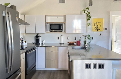Curtis Park Apartment | Modern RiNo Apartment with Spa & Free Parking - 10/10 Rating