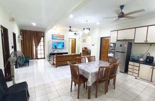 Taman Rinting House | Top-Rated Rinting Corner Islamic Homestay in Pasir Gudang