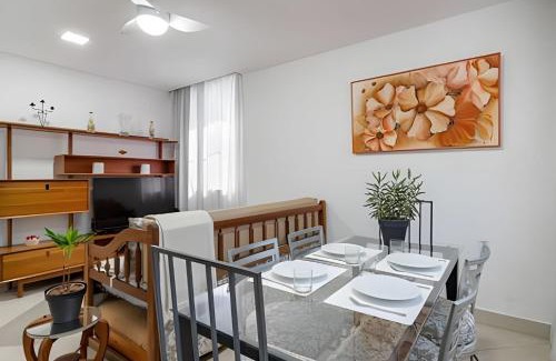 Meier Apartment | Pet-Friendly Retreat at Sobrado do Méier - Rated 10/10!
