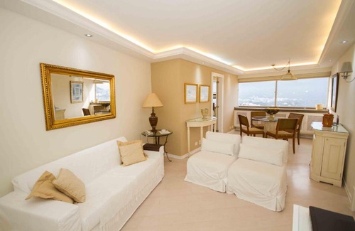 Leblon Apartment | Explore Rio Flat: Guest Rated 9/10 with Pool & Hot Tub