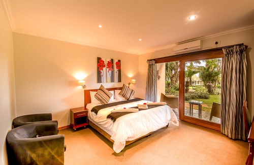 Malelane Cabin | Unforgettable Stays at Rio Vista Lodge - 4-Star Getaway
