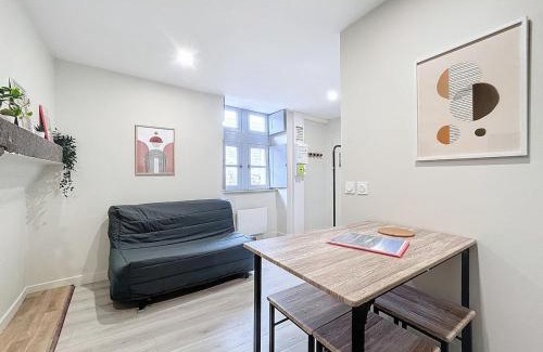 Riom Apartment | Riom - Immeuble 20 Couchages et 10 Lits
