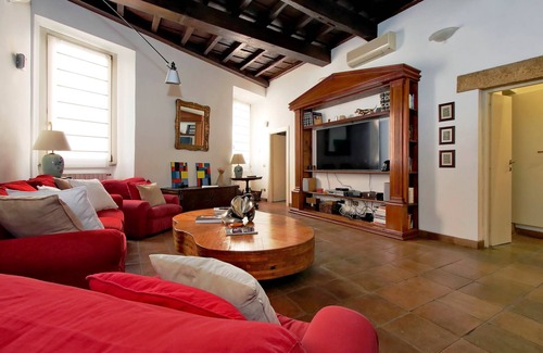 Trastevere Apartment | Ripa Terrace Apartment: Exceptional Stay in Trastevere