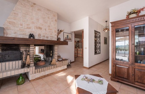 Ortona Villa | Relaxing Retreat at Ripari Di Giobbe 6+2, Emma Villas