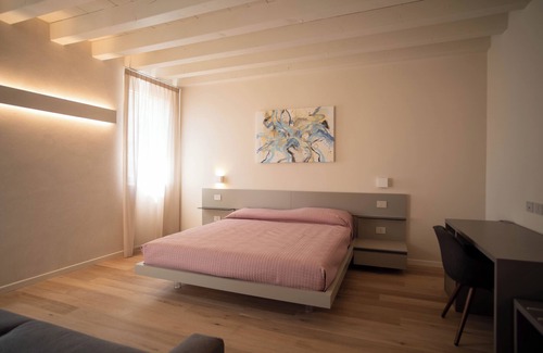 Cittadella Apartment | Ripasso Apartment: Family-Friendly Getaway in Verona