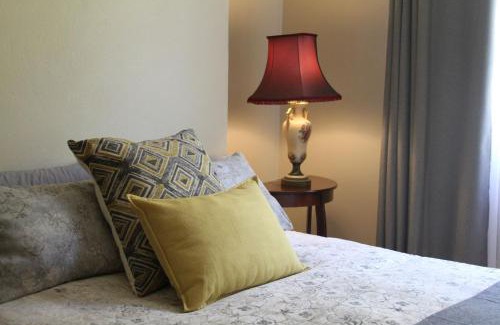 Kouga Hotel | Discover Ripple Hill Hotel: Family-Friendly & Pet Welcoming
