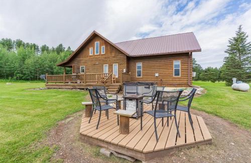 Hill City House | Relax at Rippling Creek Haven with Hot Tub Access