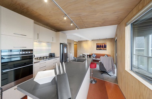 Paraparaumu House | Family-Friendly Rippling Waves Lookout - Raumati South