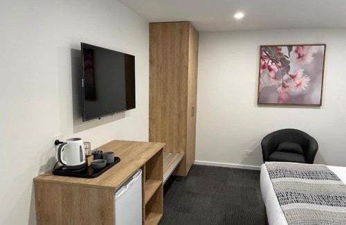 Risdon Hotel | Discover Risdon Brook Hotel: Family-Friendly & Accessible Stay