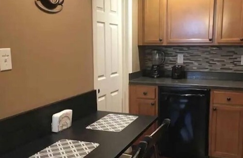 Washington Apartment | Guest Rated: 9.8 - Rise and Shine 1 Bedroom Apartment
