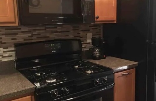 Washington Apartment | Guest Rated: 9.8 - Rise and Shine 1 Bedroom Apartment