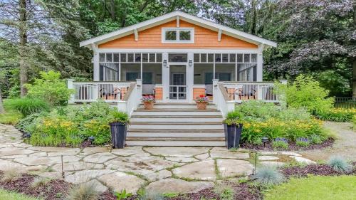 Saugatuck House | Unwind at Rise n Shine: Pet-Friendly & Rated 9.9/10