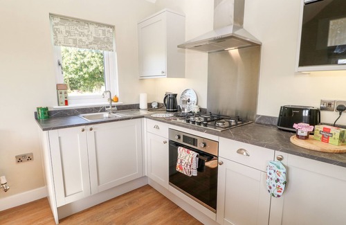 North York Moors National Park Cottage | Romantic Retreat at Rising Sun Cottage with Spa & Hot Tub