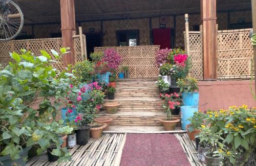 Jorhat House | Family-Friendly Stay at Risong Guest House with Breakfast